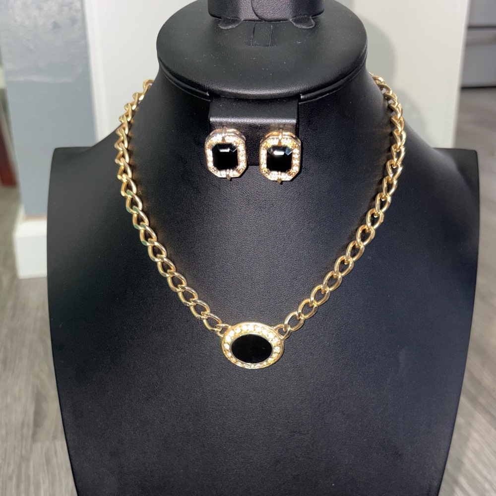 Gold Chain Necklace and Earrings Set with Black Oval Pendant - Women's Jewelry